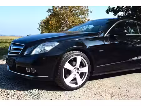 Mercedes-Benz Classe E E 250 2.1 150 Avantgarde