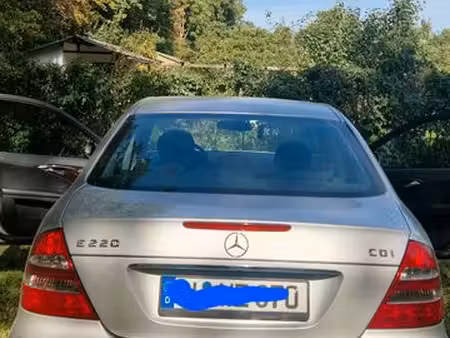 Mercedes-Benz Classe E E 220 2.1 CDI 150 Classic