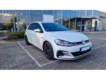 Volkswagen Golf GTI 2.0 Performance