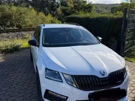 Škoda Octavia RS 2.0 TSI 245