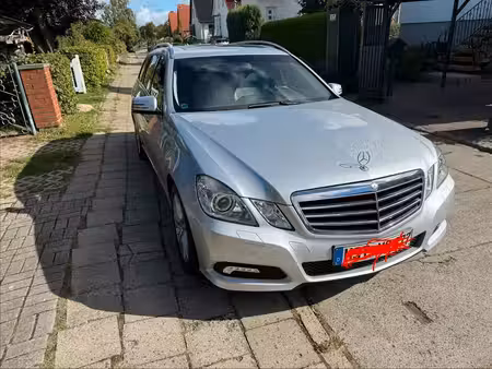 Mercedes-Benz Classe E E 200
