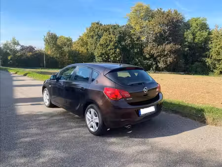 Opel Astra 1.4 140