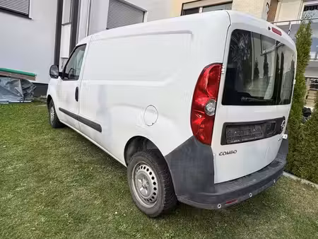 Opel Combo 1.2