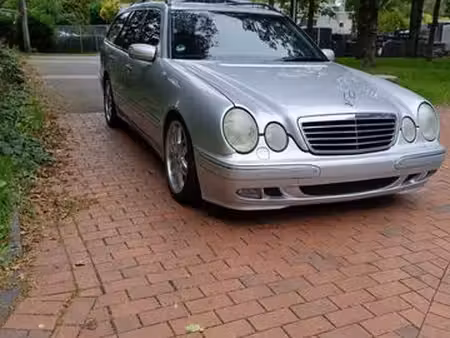 Mercedes-Benz Classe E E 430 V8 6.0