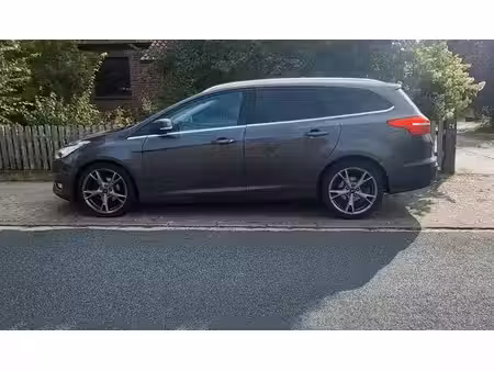 Ford Focus ST 125 Titanium