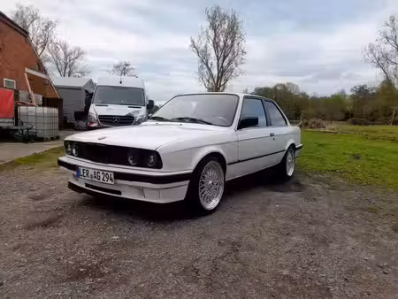 BMW Série 3 318i