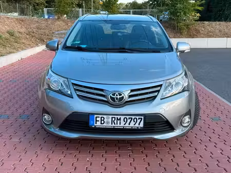 Toyota Avensis 2.0 124 L