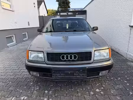 Audi 100 2.3
