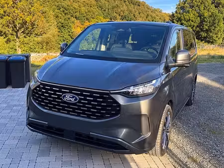 Ford Transit 2.5 232 Titanium