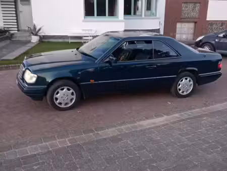 Mercedes-Benz Classe C C 200 2.0 136