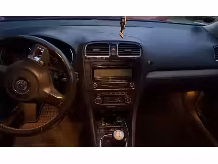 Volkswagen Golf 1.6 TDI 105