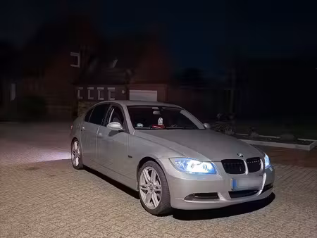 BMW Série 3 318i 2.0 130