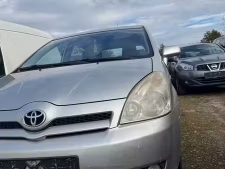 Toyota Corolla 2.2 136 Sol