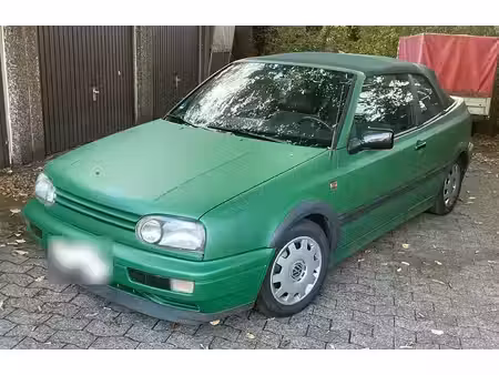 Volkswagen Golf 1.8 75