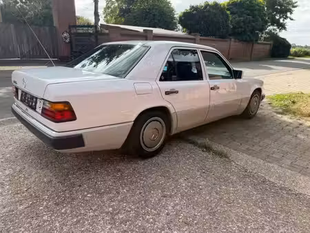 Mercedes-Benz Classe E 200 E
