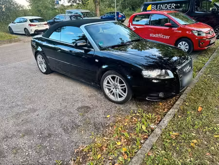 Audi A4 2.0 TDI 140 S line