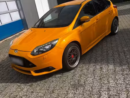Ford Focus ST 2.0 250