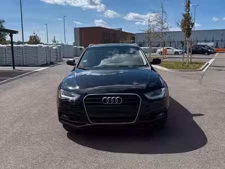 Audi A4 2.0 TDI S line