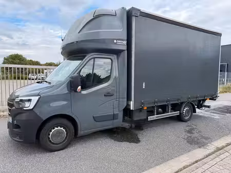 Renault Master 2.3