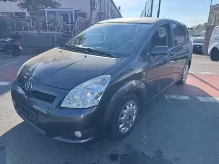 Toyota Corolla 2.2 136 Sol