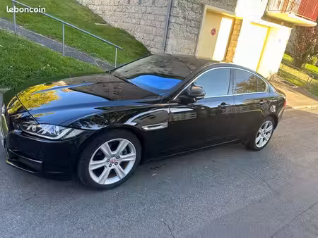 Jaguar XE D180 2.0 180