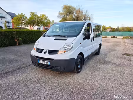 Renault Trafic 2.0 dCi 90
