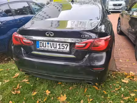 Infiniti Q70 2.1 170