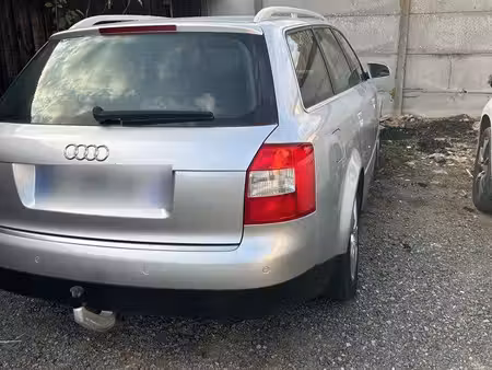 Audi A4 V6 2.5 TDI 180 quattro