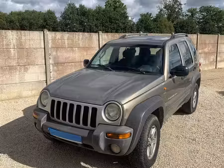 Jeep Cherokee 2.8 150 4x4