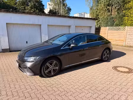 Mercedes-Benz EQE 300 245