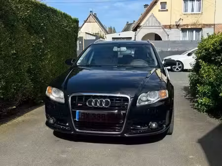 Audi A4 V6 3.0 TDI 204 quattro