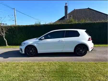 Volkswagen Golf GTI 2.0