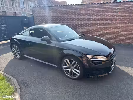 Audi TT 