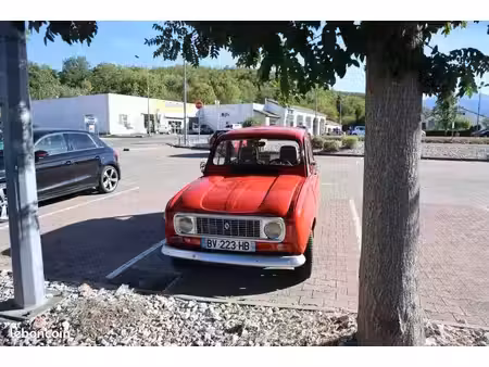 Renault R4 4L