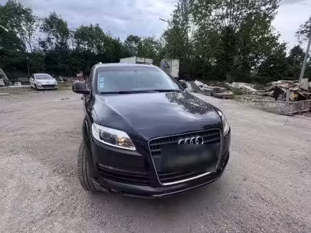 Audi Q7 V6 3.0 TDI 240 quattro