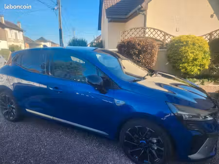 Renault Clio E-Tech 1.6 145 Esprit Alpine