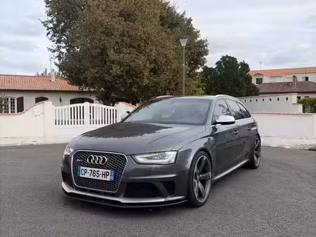 Audi A4 RS4 V8 4.2 450 quattro