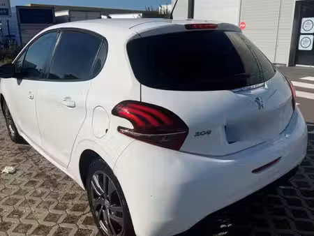 Peugeot 208 1.6 THP 208