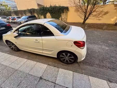 Peugeot 207 CC 1.6 HDi 112 Roland Garros