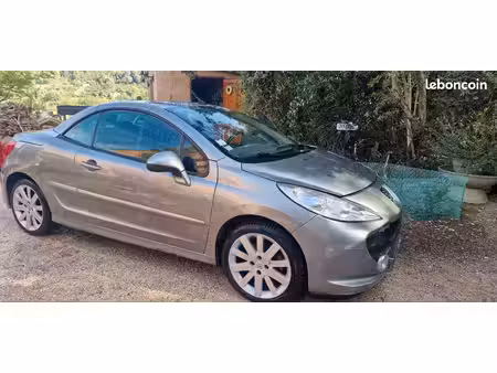 Peugeot 207 CC 1.6 HDi 110