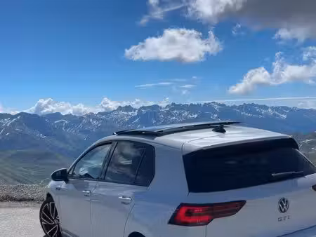 Volkswagen Golf GTI 2.0 245
