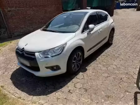 DS 4 