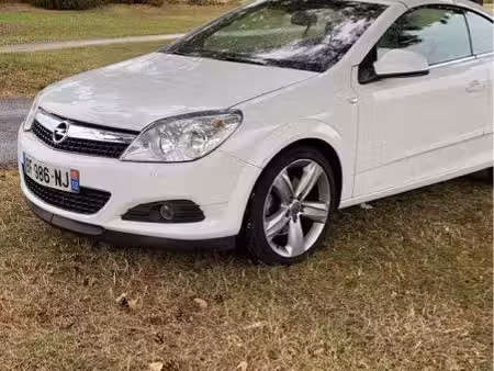 Opel Astra 1.9 CDTI 150 Cosmo