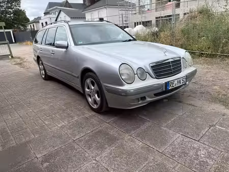 Mercedes-Benz Classe E E 240 V6 2.6 170