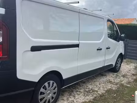 Renault Trafic dCi 145