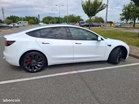 Tesla Model 3 Performance 482 PUP 4x4