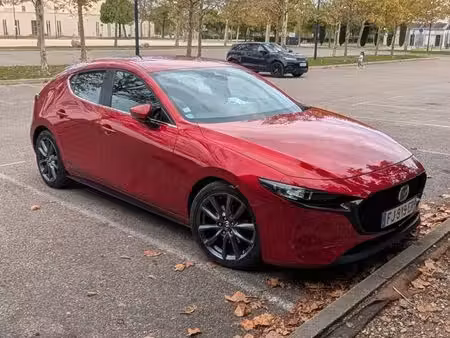 Mazda Mazda3 Skyactiv G 2.0 122