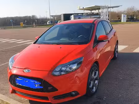 Ford Focus ST 2.0 250