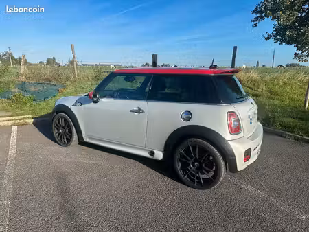 Mini Mini John Cooper Works 1.6 211