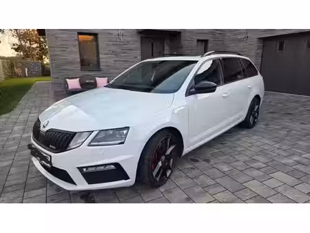 Škoda Octavia RS 2.0 TSI 230